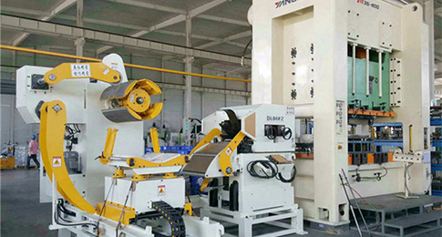 沖床伺服送料機(jī)的安裝和調(diào)機(jī)測(cè)試